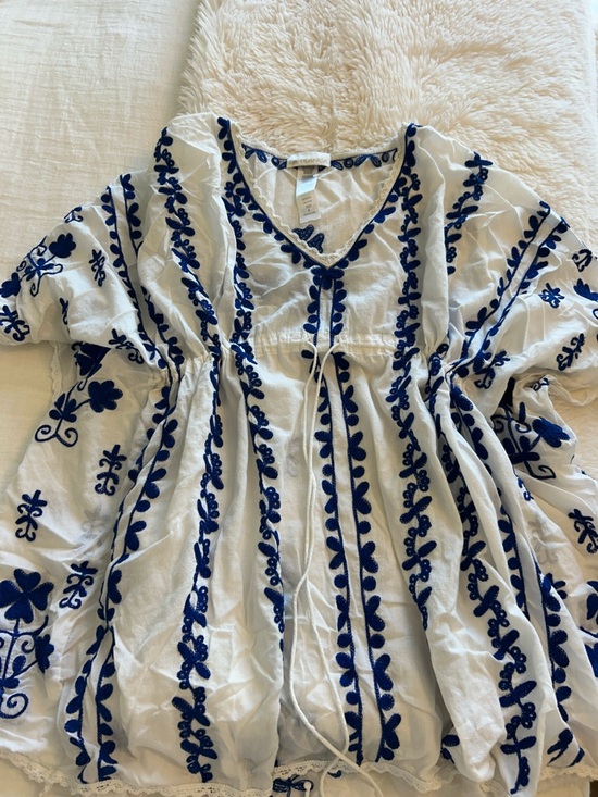 La Blanca Other - La Blanca White Swim Coverup with Blue Embroidery L